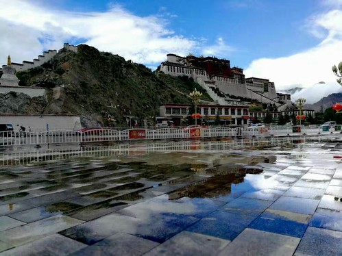 世界之巔的仰望