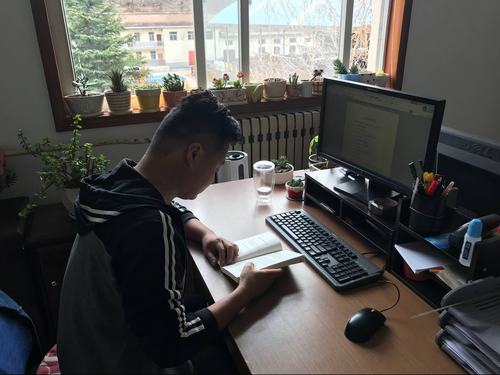 銅煤公司基層團(tuán)支部組織開(kāi)展“學(xué)習(xí)青年習(xí)近平”讀書(shū)活動(dòng)