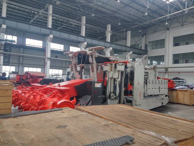 掘進(jìn)公司學(xué)習(xí)先進(jìn)施工經(jīng)驗為“掘進(jìn)鐵軍”鋪路