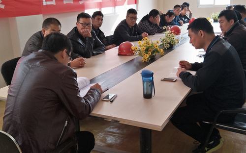 銅煤公司基層黨支部開(kāi)展“清明祭英烈”教育學(xué)習(xí)活動(dòng)