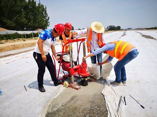 G242大荔縣城過(guò)境段公路建設(shè)工程水穩(wěn)底基層順利通過(guò)交工驗(yàn)收