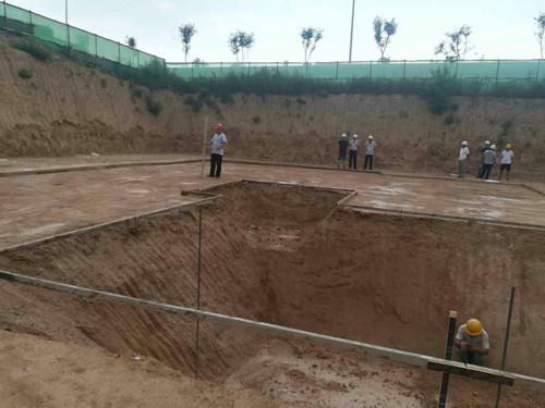 陜煤建設(shè)天工公司蒲城清潔能源項(xiàng)目部清源小區(qū)3#樓通過(guò)驗(yàn)槽