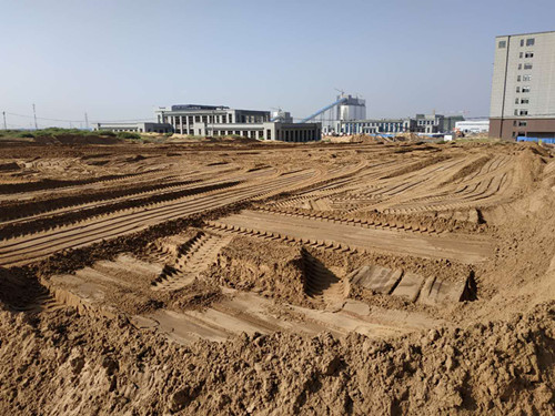 陜煤建設(shè)機(jī)電安裝公司:曹家灘項(xiàng)目部抓緊建設(shè)非標(biāo)加工廠(chǎng)房