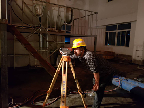 陜煤機(jī)電安裝公司承建的小保當(dāng)?shù)V末煤倉(cāng)倉(cāng)下輸送設(shè)備安裝如火如荼