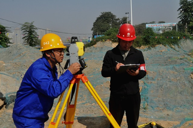 陜煤建設(shè)路橋分公司：技術(shù)比武展技藝 比學(xué)趕幫促提升