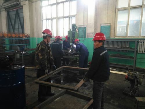 外部市場(chǎng)傳捷報(bào)，施工現(xiàn)場(chǎng)干勁足