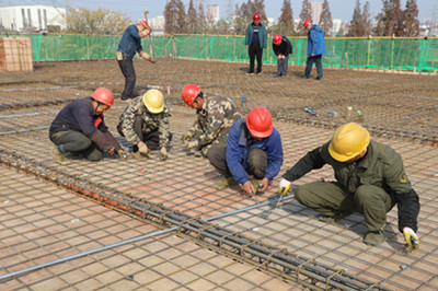 陜煤建設漢中分公司突出“三?！比Υ蚝媚昴┦展賾?zhàn)