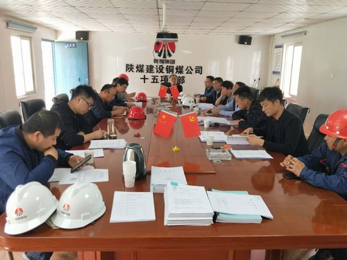 陜煤建設(shè)銅煤公司第十五項(xiàng)目部承建的藍(lán)山水岸（南區(qū)）13#樓順利通過主體驗(yàn)收