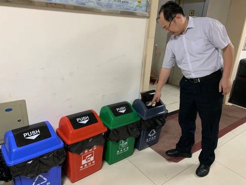 陜煤建設(shè)礦建二公司垃圾處理從“隨手扔”到“隨手分”