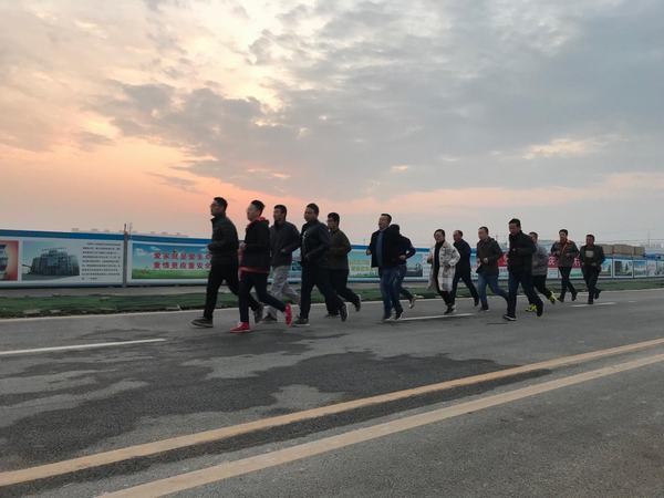 讓我們一起打造培養(yǎng)團(tuán)隊狼文化!