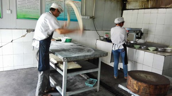 陜煤建設(shè)掘進(jìn)公司:守護(hù)舌尖讓入冬員工吃好穿暖