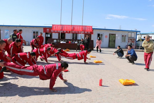 陜煤建設(shè)機電安裝公司曹家灘項目部：“我們的節(jié)日”這樣過