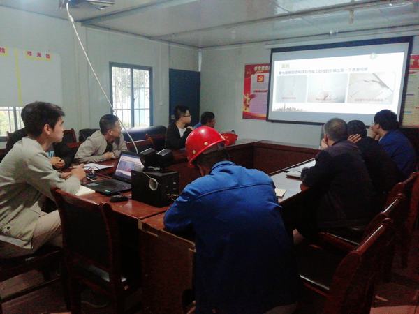 陜煤建設(shè)渭南分公司第五項目部開展“贏在起跑線，補(bǔ)短板、強(qiáng)技術(shù)，學(xué)知識”小課堂