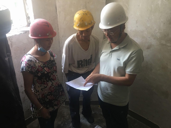 陜西煤化新城建設(shè)有限公司：保障農(nóng)民工工資我們?cè)谛袆?dòng)