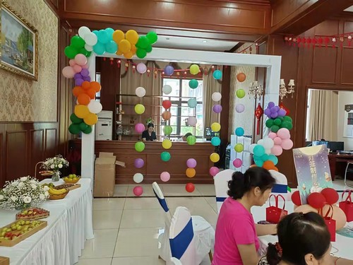 建設(shè)集團(tuán)大秦置業(yè)公司龍灣水境舉辦中秋節(jié)活動(dòng)