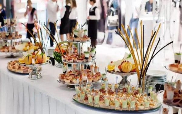 建設(shè)集團(tuán)大秦置業(yè)公司：龍灣水境項(xiàng)目暖場(chǎng)活動(dòng)溫情又暖心