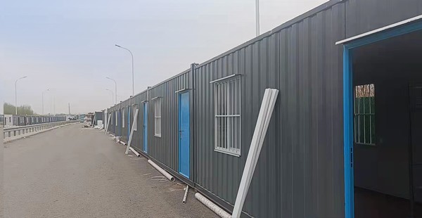 陜煤建設(shè)洗選煤運(yùn)營公司第六項目部積極援建方艙醫(yī)院