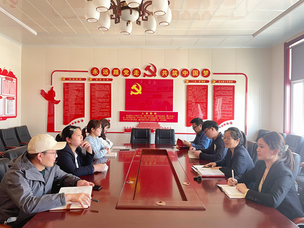 “疫”起讀書(shū)   點(diǎn)亮人生