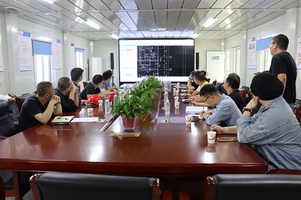 陜煤建設(shè)咸陽分公司灃西新城第五學(xué)校項目地基與基礎(chǔ)分部工程順利通過驗收