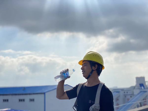 陜煤建設(shè)韓城分公司土建五項(xiàng)目部：不畏驕陽(yáng) 全力沖刺 項(xiàng)目建設(shè)“火熱”進(jìn)行中