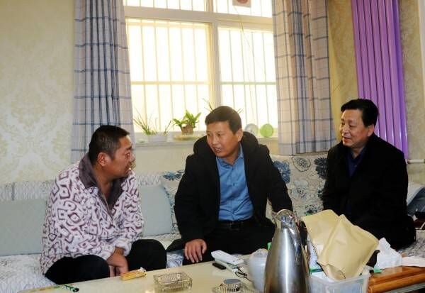 陜煤建設(shè)各單位節(jié)前走訪慰問困難職工