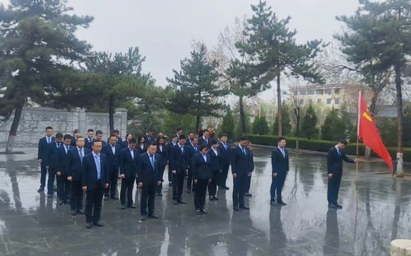 陜煤建設榆林公司：緬懷革命先烈 致敬時代英雄