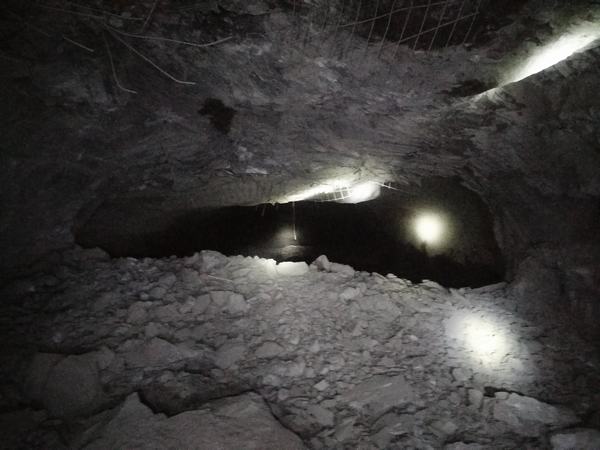 陜煤建設(shè)礦建二公司王峰項(xiàng)目部：礦用盾構(gòu)機(jī)/TBM掘進(jìn)機(jī)組裝始發(fā)硐室與瓦斯抽采專用進(jìn)風(fēng)巷順利貫通