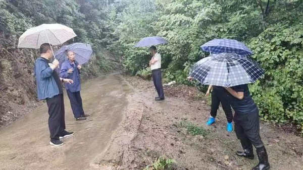 陜煤建設(shè)駐村工作隊(duì)全力以赴打贏防洪防汛這場硬仗