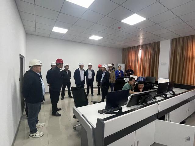 陜煤建設韓城分公司承建的榆陽煤炭物流園區(qū)工程順利完成竣工驗收移交