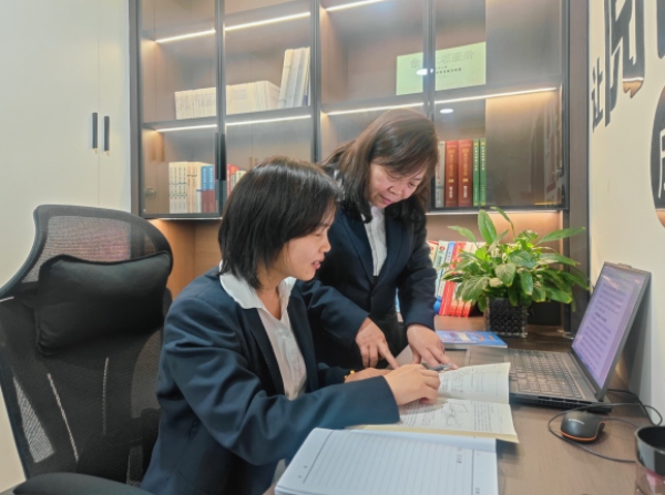 陜煤建設(shè)礦建三公司：“寶藏”讀書角，解鎖閱讀學(xué)習(xí)“新姿勢(shì)”