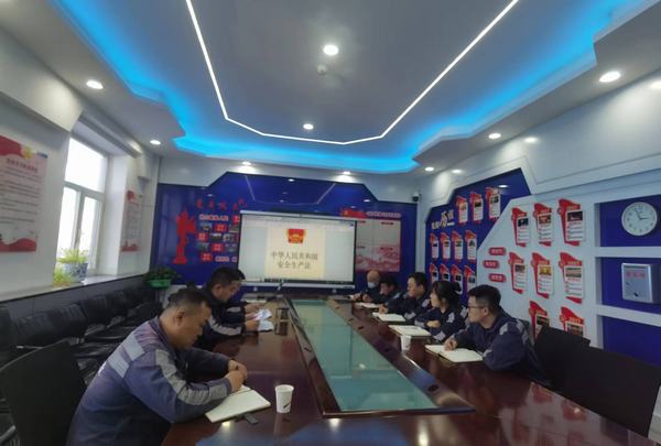 陜煤建設(shè)洗選煤運(yùn)營(yíng)公司紅柳林洗煤廠項(xiàng)目部：“三過硬” 點(diǎn)燃黨建“紅色引擎”