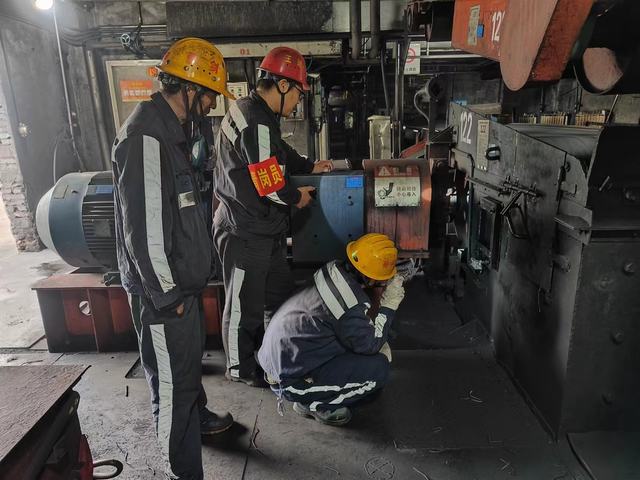 陜煤建設(shè)洗選煤運(yùn)營(yíng)公司澄合山陽運(yùn)營(yíng)項(xiàng)目部：“五一”假期“不打烊”，致敬一線“孤勇者”