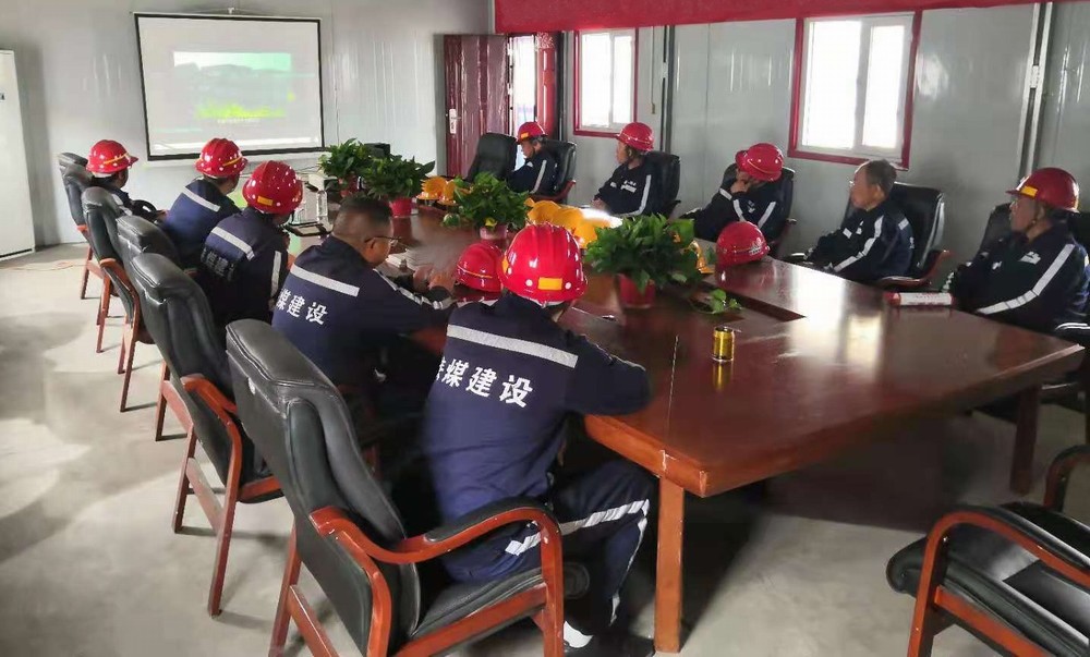 陜煤建設煤礦運營服務分公司：多管齊下整治“三違”