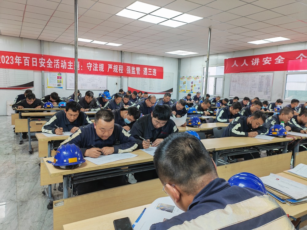 陜煤建設(shè)洗選煤運營公司紅柳林洗煤廠項目部： 加強設(shè)備管理，筑牢安全基石