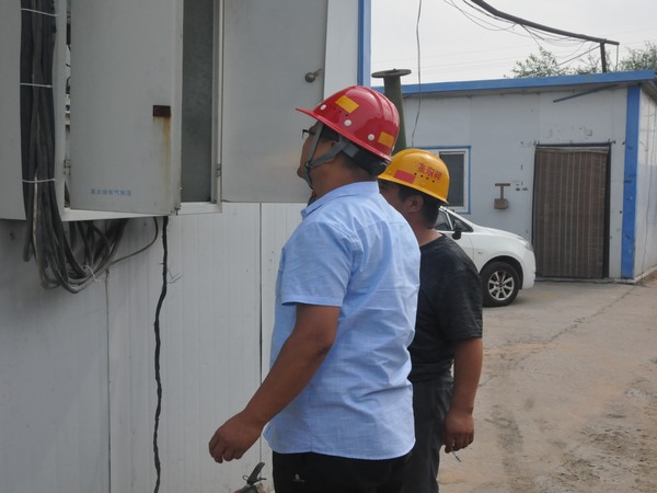 陜煤建設煤礦運營服務分公司：“立秋”雨又來 防汛不能松