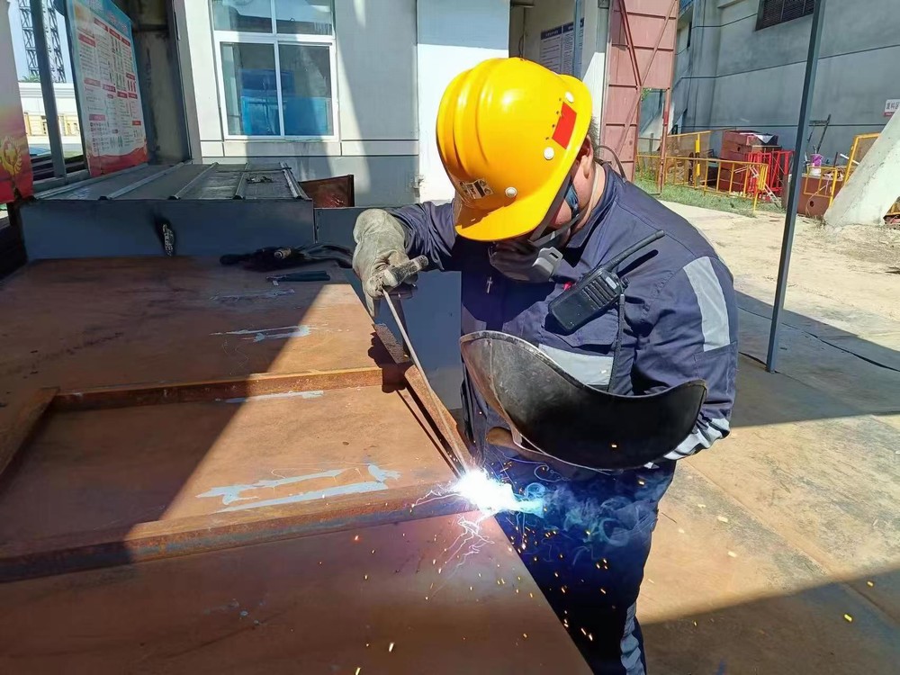 陜煤建設(shè)洗選煤運(yùn)營公司神渭蒲城運(yùn)營項(xiàng)目部：“一線奮斗者” 平凡崗位彰顯責(zé)任擔(dān)當(dāng)