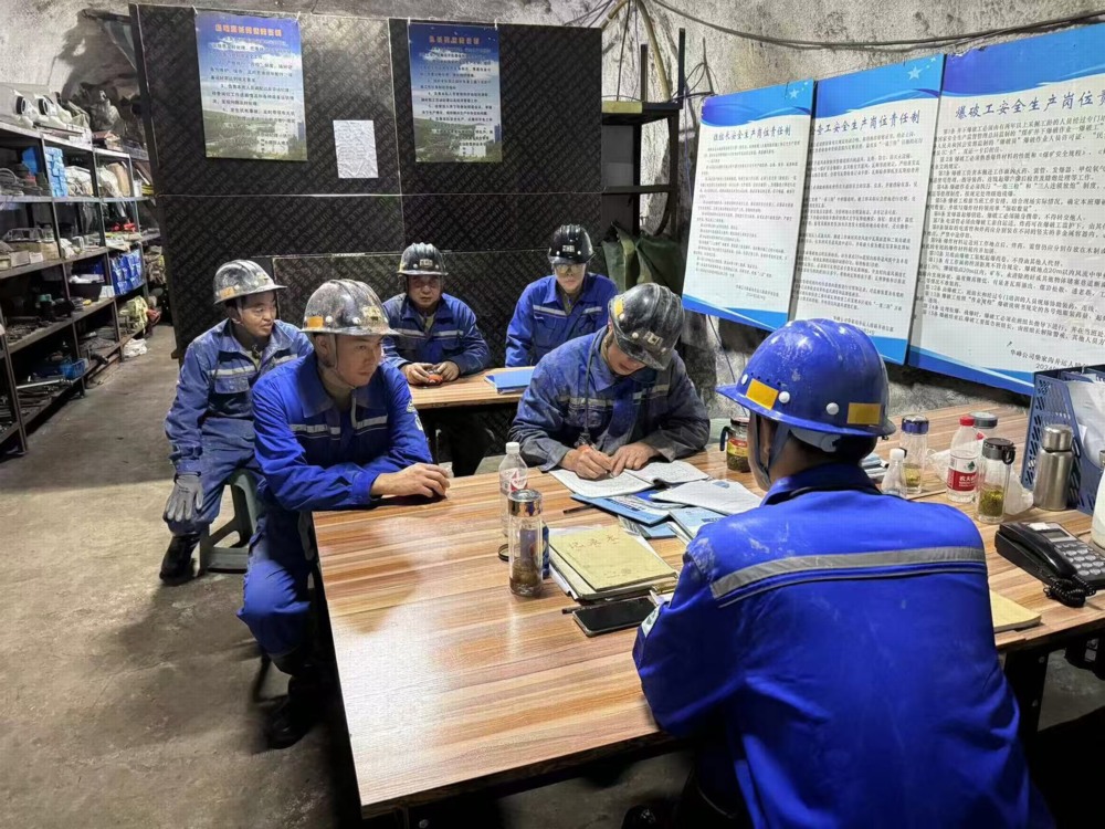 陜煤建設(shè)礦建三公司：“雙節(jié)”將至，安全“置頂”