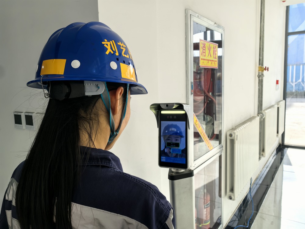 陜煤建設(shè)洗選煤運(yùn)營公司：實(shí)名制管理“新紀(jì)元”，打造安全、高效、透明的用工新生態(tài)