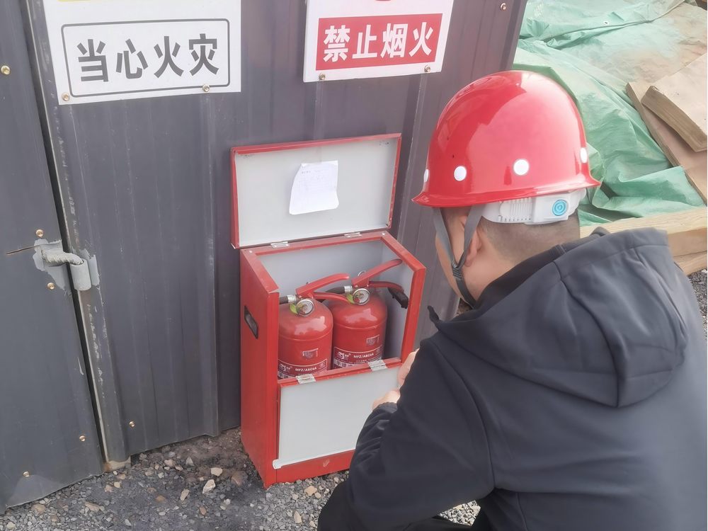 陜煤建設機電安裝公司：緊握安全生產(chǎn)之舵，揚帆穩(wěn)健航程