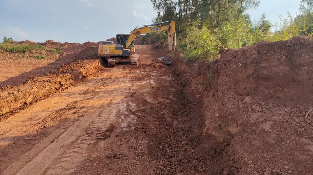 陜煤建設(shè)路橋分公司成渝擴(kuò)容項(xiàng)目部多措并舉筑牢雨季安全