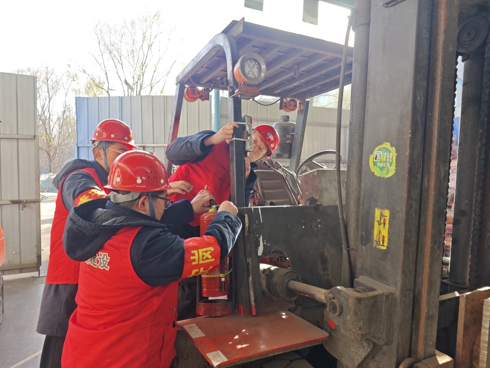 陜煤建設(shè)渭南分公司：寒冬礪劍筑防線(xiàn) 安全施工穩(wěn)前行